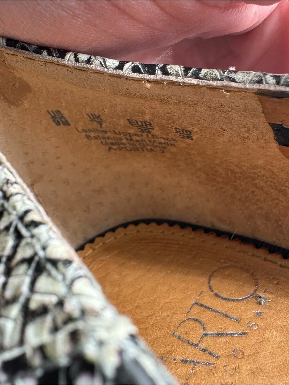Franco Sarto Portia Snakeskin Embossed Leather Loafer‎ Flats Women's Size 9